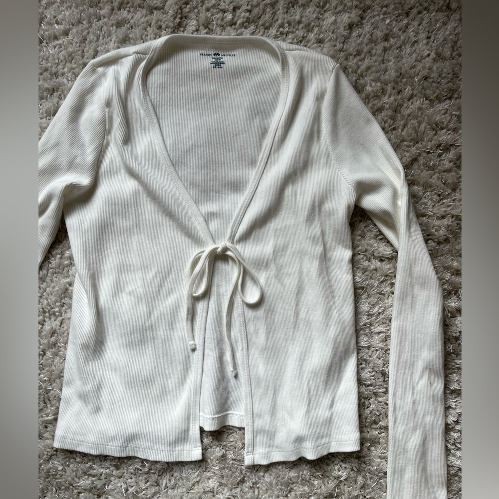 Brandy Melville white longsleeve tie in front